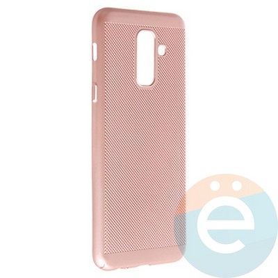 Накладка пластиковая перфорированная на Samsung Galaxy A6 Plus (2018) розовая - фото 22929