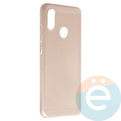 Накладка пластиковая перфорированная на Xiaomi Mi 8 золотистая - фото 22941