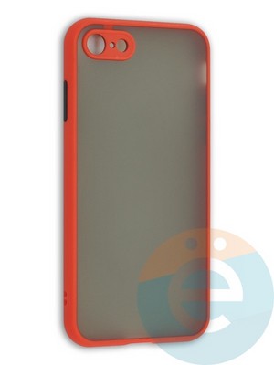 Накладка пластиковая с силиконовой окантовкой с защищенной камерой для iPhone 7/8/SE 2020 красная - фото 41899