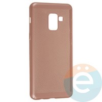 Накладка пластиковая перфорированная на Samsung Galaxy A8 (2018) SM-A530 розовая